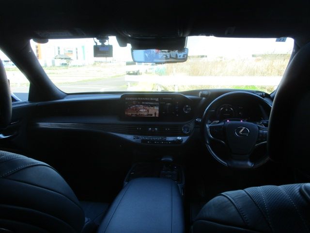 TOYOTA LEXUS LS500H 4WD 2021 Image 31