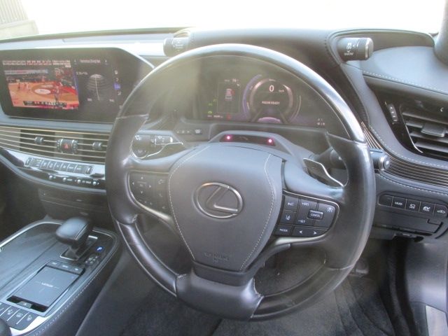 TOYOTA LEXUS LS500H 4WD 2021 Image 31