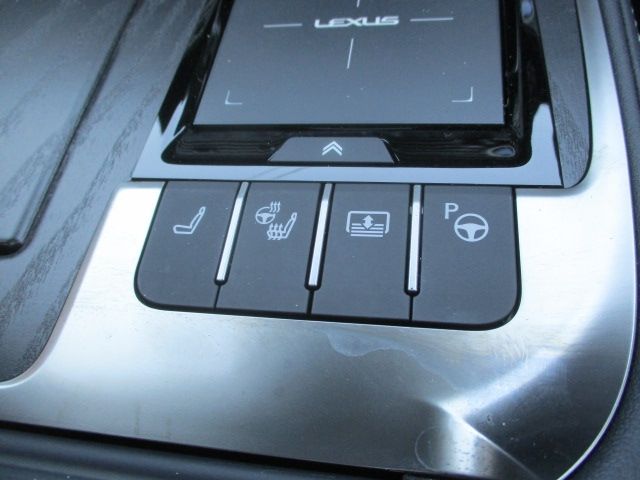 TOYOTA LEXUS LS500H 4WD 2021 Image 31