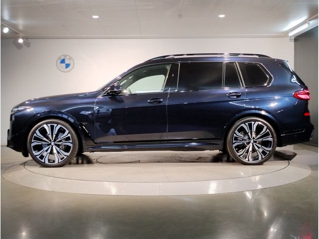 BMW X7 2023 Image 31