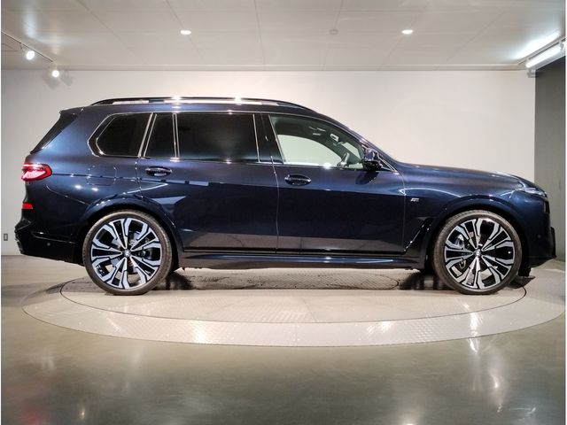 BMW X7 2023 Image 31