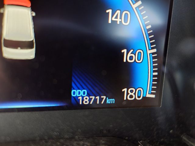 TOYOTA VOXY HYBRID 2023 Image 31