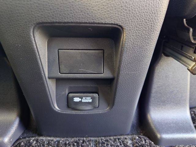 TOYOTA VOXY HYBRID 2023 Image 31