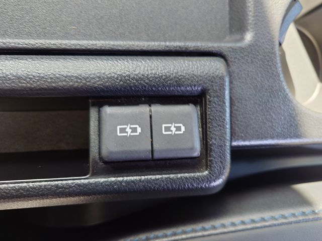 TOYOTA VOXY HYBRID 2023 Image 31