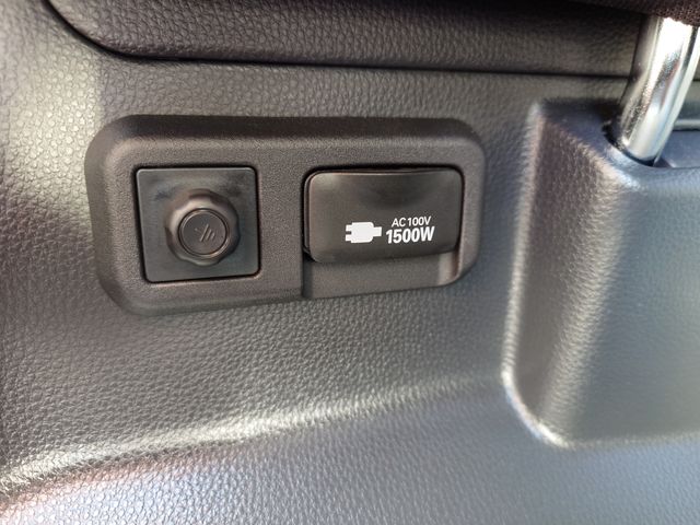 TOYOTA VOXY HYBRID 2023 Image 31