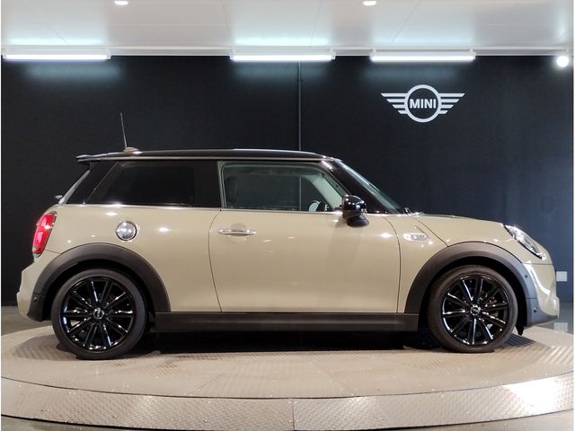 BMW MINI COOPER S 2018 Image 31