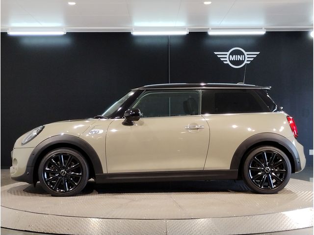 BMW MINI COOPER S 2018 Image 31