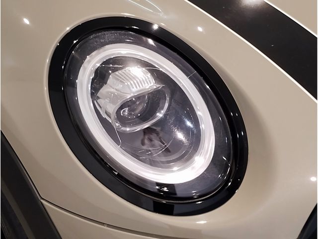 BMW MINI COOPER S 2018 Image 31