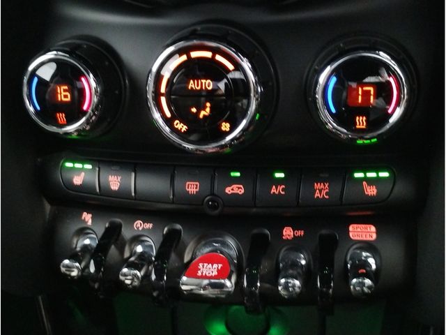 BMW MINI 2021 Image 31