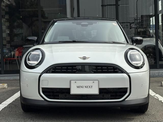 BMW MINI COOPER 5DOOR 2025 Image 31