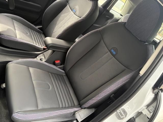 BMW MINI COOPER 5DOOR 2025 Image 31