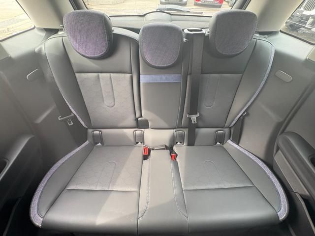 BMW MINI COOPER 5DOOR 2025 Image 31