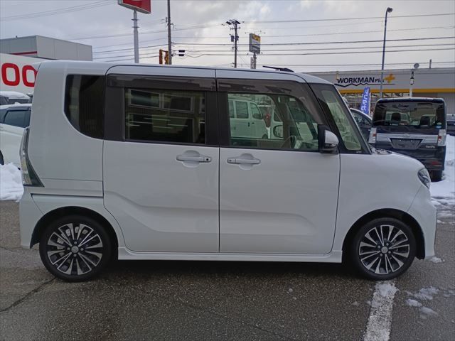 DAIHATSU TANTO CUSTOM 2020 Image 31