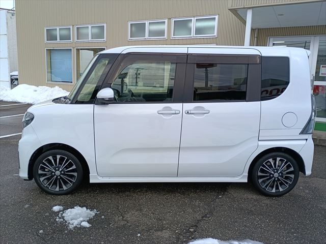 DAIHATSU TANTO CUSTOM 2020 Image 31