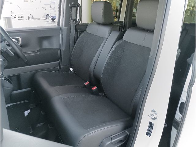 HONDA N BOX CUSTOM 2024 Image 31