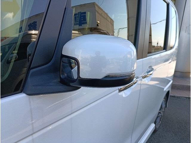 HONDA N BOX CUSTOM 2024 Image 31