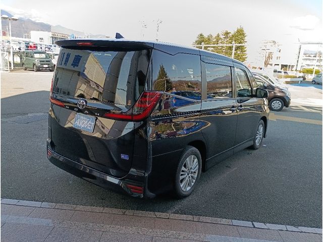 TOYOTA NOAH 2023 Image 31