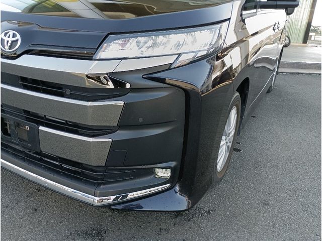 TOYOTA NOAH 2023 Image 31