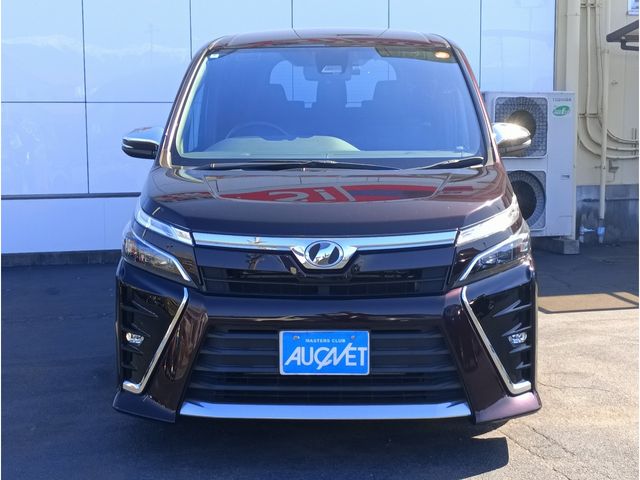 TOYOTA VOXY 4WD 2018 Image 31