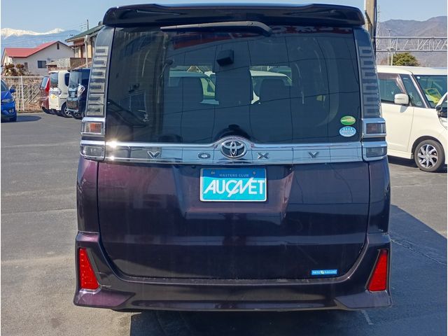 TOYOTA VOXY 4WD 2018 Image 31