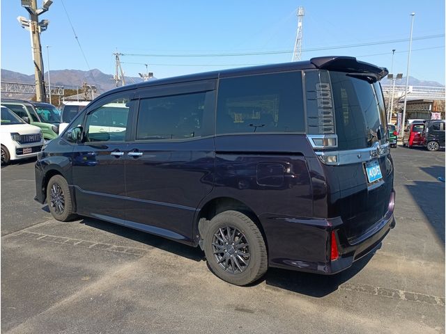 TOYOTA VOXY 4WD 2018 Image 31