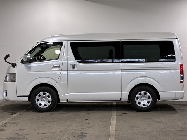 TOYOTA HIACE VAN 4WD 2025 Image 31