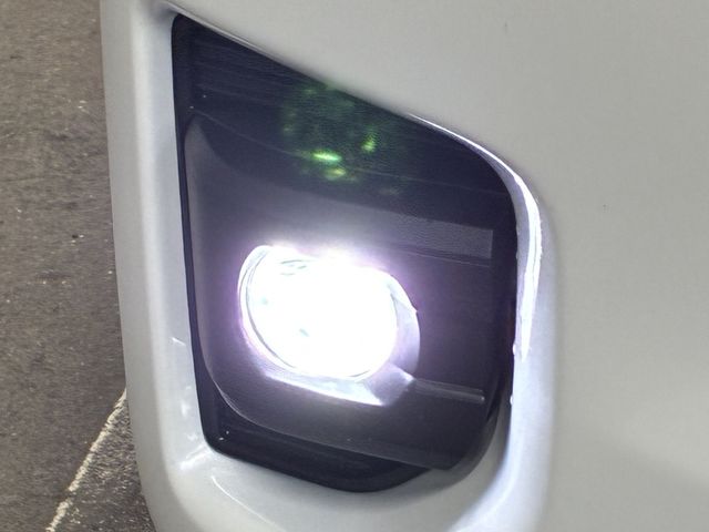 TOYOTA HIACE VAN 4WD 2025 Image 31