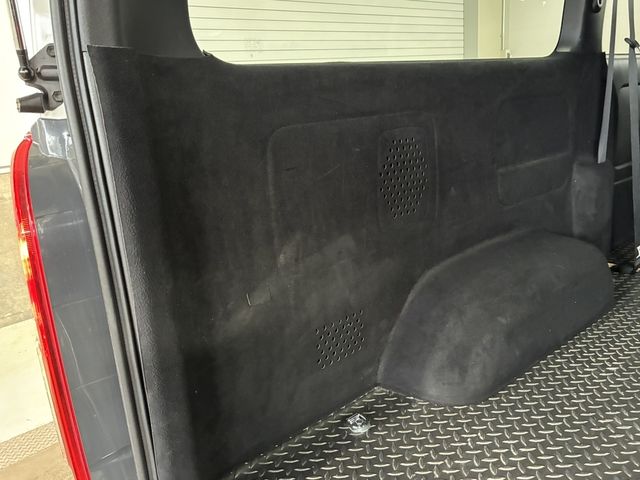 TOYOTA HIACE VAN 4WD 2025 Image 31