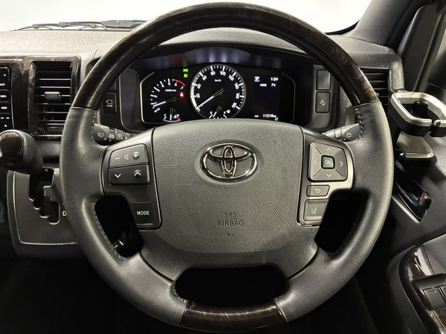 TOYOTA HIACE VAN 4WD 2025 Image 31