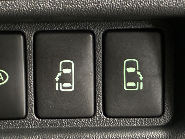 TOYOTA HIACE VAN 4WD 2025 Image 31