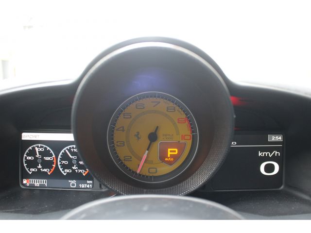 FERRARI 458 ITALIA 2011 Image 31