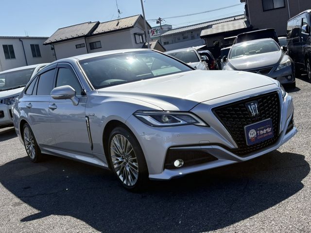 TOYOTA CROWN SEDAN HYBRID 2019 Image 31