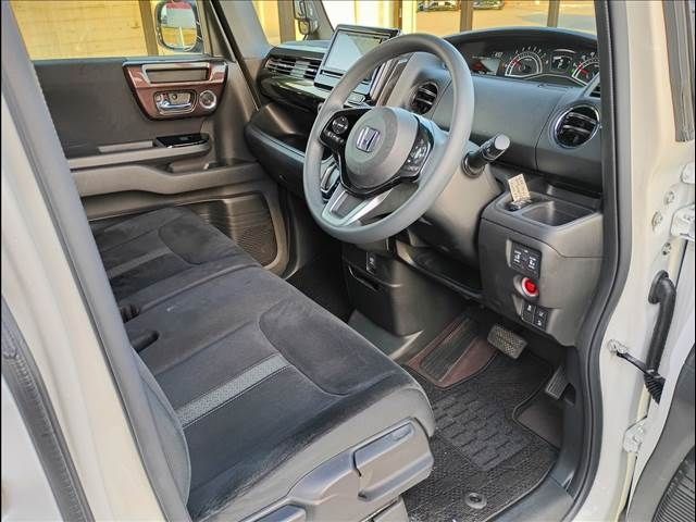 HONDA N BOX CUSTOM 4WD 2019 Image 31