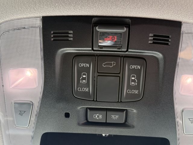 TOYOTA VELLFIRE 2018 Image 31