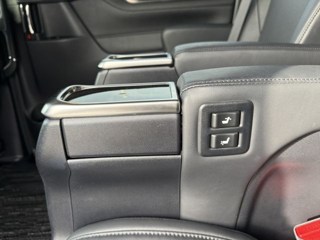 TOYOTA VELLFIRE 2018 Image 31