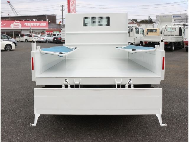 ISUZU ELF 2011 Image 31