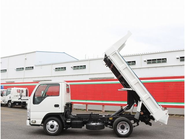 ISUZU ELF 2011 Image 31