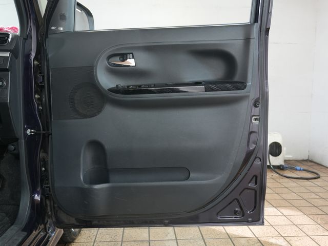 DAIHATSU TANTO CUSTOM 2014 Image 31