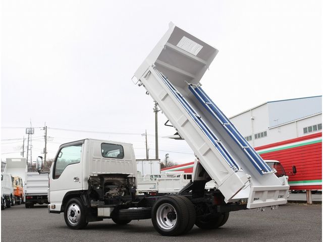 ISUZU ELF 2014 Image 31