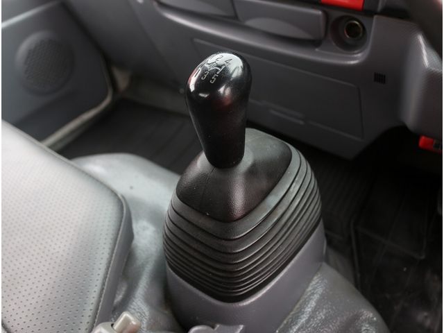 ISUZU ELF 2014 Image 31