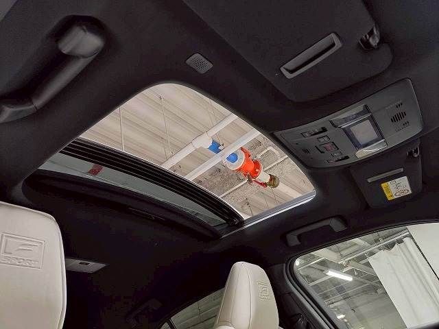 TOYOTA LEXUS UX200 2019 Image 31