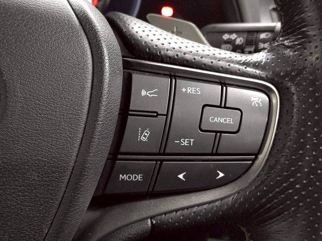 TOYOTA LEXUS UX200 2019 Image 31