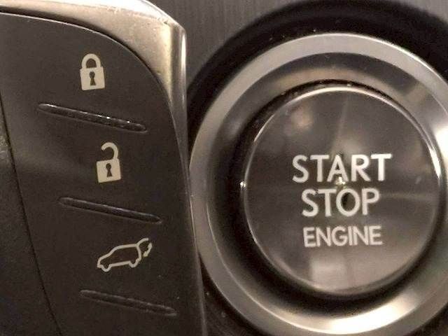 TOYOTA LEXUS UX200 2019 Image 31