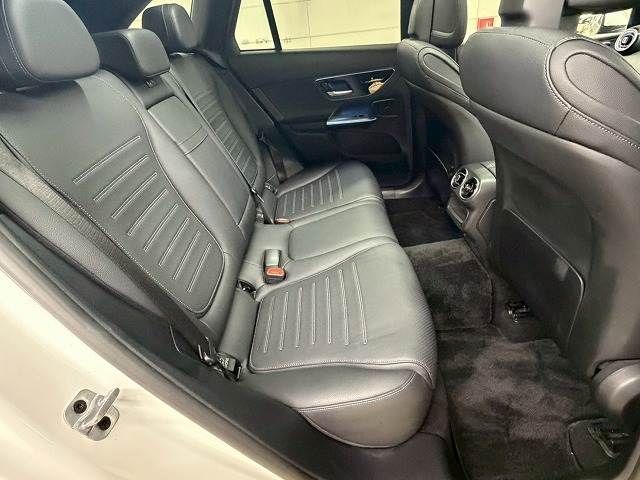 MERCEDES BENZ GLC CL 2023 Image 31