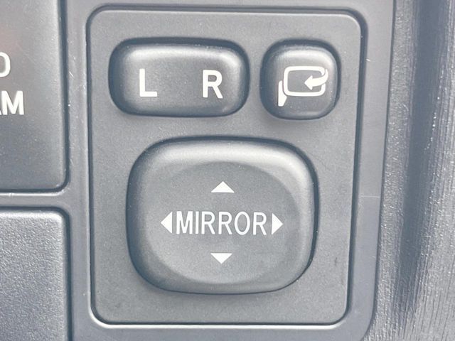 TOYOTA PRIUS 2013 Image 31