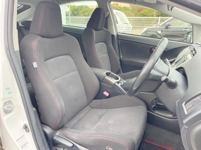 TOYOTA PRIUS 2013 Image 31