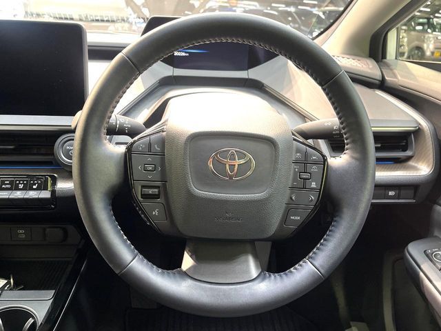 TOYOTA PRIUS PHV 2023 Image 31