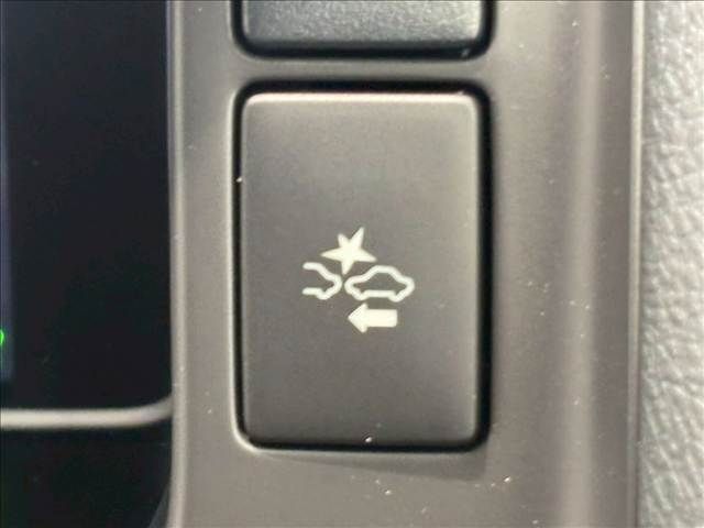 TOYOTA HIACE VAN 2WD 2025 Image 31