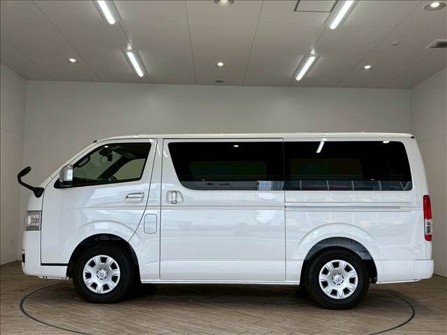 TOYOTA HIACE VAN 2WD 2025 Image 31