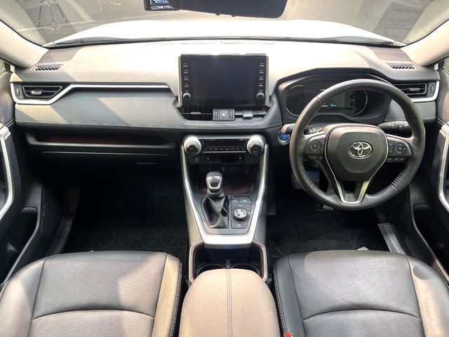 TOYOTA RAV4 HYBRID 4WD 2022 Image 31